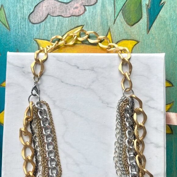 Mixed Metal Chunky Layer Chain Necklace - Picture 5 of 6